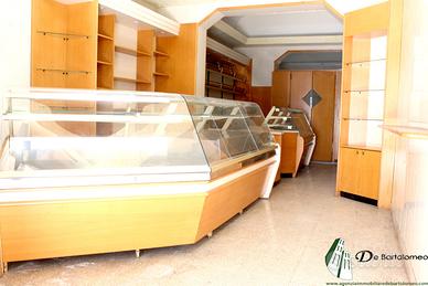 Via mazzini locale commerciale (ex panificio)