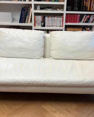 Divano B&B Charles in pelle bianco