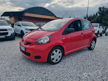 Toyota Aygo 1.0 12V VVT-i 5 porte Sol Connect