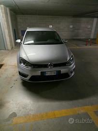 Golf 2.0 tdi r-line  150 cv