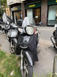 Scarabeo 200