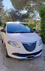 Lancia Ypsilon 1.2 69cv