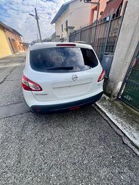 Qashqai 1.5 dci versione 360.