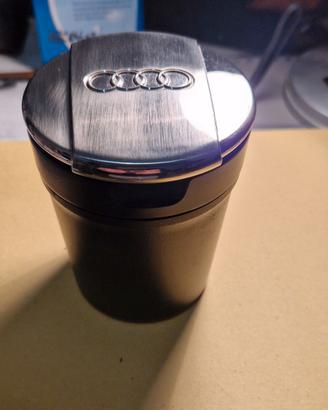 Posacenere Audi