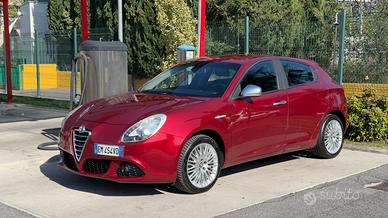 Alfa Romeo Giulietta 2.0 JTDm-2 140 CV Exclusive 2