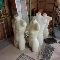 ganci espositori mensole manichini