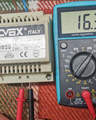 ELVOX 832/30 - ALIMENTATORE uscita 15 V