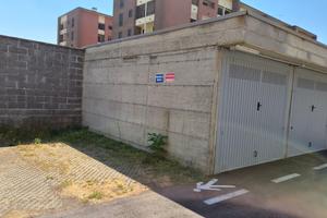 2 posti auto ad opera (mi)