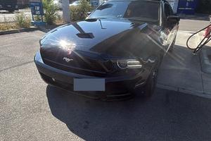 Ford Mustang Fastbak 4.7 V8