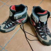 Scarponi montagna tg.40 Trezeta suola Vibram.