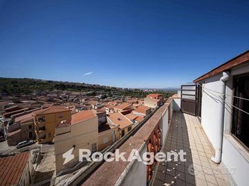 CASA INDIPENDENTE VIA UMBERTO 30