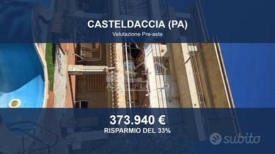 Immobile in asta di 593 m² con più di 5 locali a C