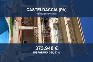 Immobile in asta di 593 m² con più di 5 locali a C