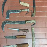Falce, roncole, coltelli, utensili di una volta 