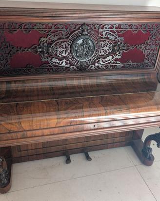 Pianoforte verticale