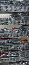 Stock Abbigliamento 