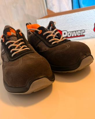 Scarpe antinfortunistiche