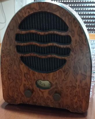 riproduzione antica radio