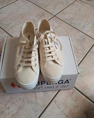 Superga platform 36 Mai usate