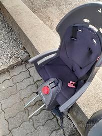seggiolino auto isofix  e bicicletta