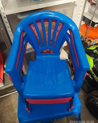 Tavolino e sedie bimba/o