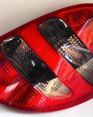 A1698201064 FANALE POST. DX MERCEDES A W169 04/07
