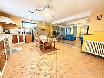 Versatile villa a schiera a Giarre