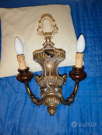 2 Lampadari 1 a 4 luci 60 euro 1 a 2 luci a parete