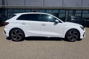 AUDI A3 SPORTBACK S LINE EDITION TDI 30