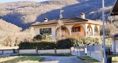 Immobile in asta di 225 m² con 4 locali a San Leon