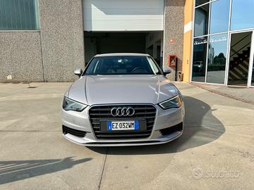 Audi A3 Sedan 1.6 TDI clean diesel S tronic Ambiti