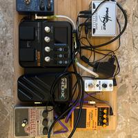 pedali chitarra/bassi (BOSS DS, Rowin, Nux,…)