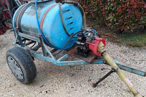 Botte trainata con pompa 300 lt