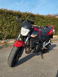 Suzuki GSR 600
