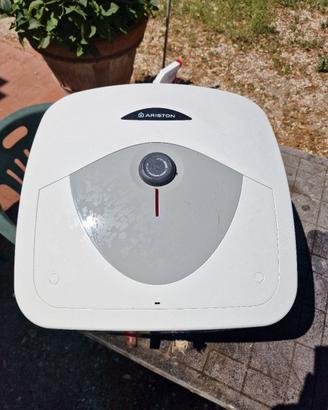scaldabagno 30 litri Ariston 