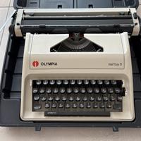 Macchina da scrivere Olympia Carina 3