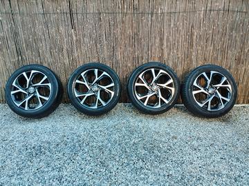 cerchi originali da 18 per Toyota CH R