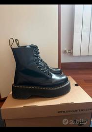 Anfibi Dr. Martens
