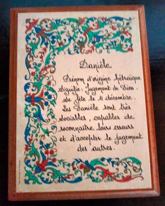 CARTOLINA SU LEGNO CON PRESENTAZIONE NOME DANIELA