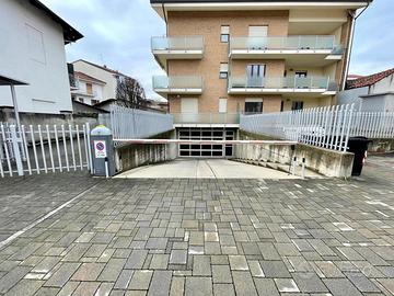 Box/Posto auto Bra [2GVCG]