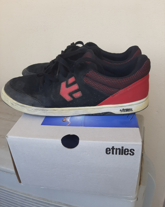 Scarpe uomo + 2* paio in omaggio