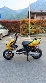 Yamaha Aerox Special Version Laguna Seca