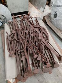 Cancello ferro battuto elementi  decorativi