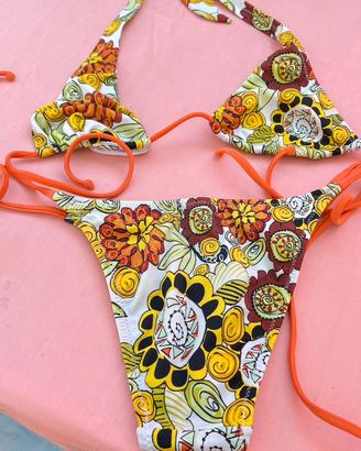 Bikini con copricostume