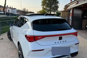 Cupra Leon 1.4 hybrid 245cv
