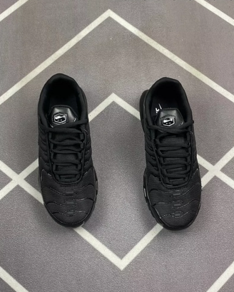 Nike Air Max Plus Triple Black  EU 45
