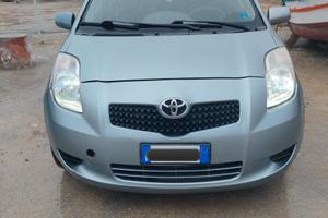 toyota yaris 09/2007