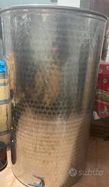 Contenitore 500 e 310 lt in acciaio inox  per vino