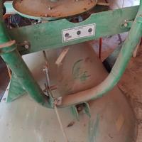 Macchine agricole spargi concime