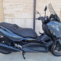 xmax x max 300 tech